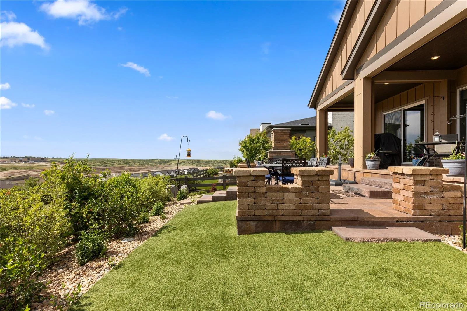 7129 Canyonpoint Road Castle Pines CO 80108 MLS #REC7355321 06082026203510 1600 33
