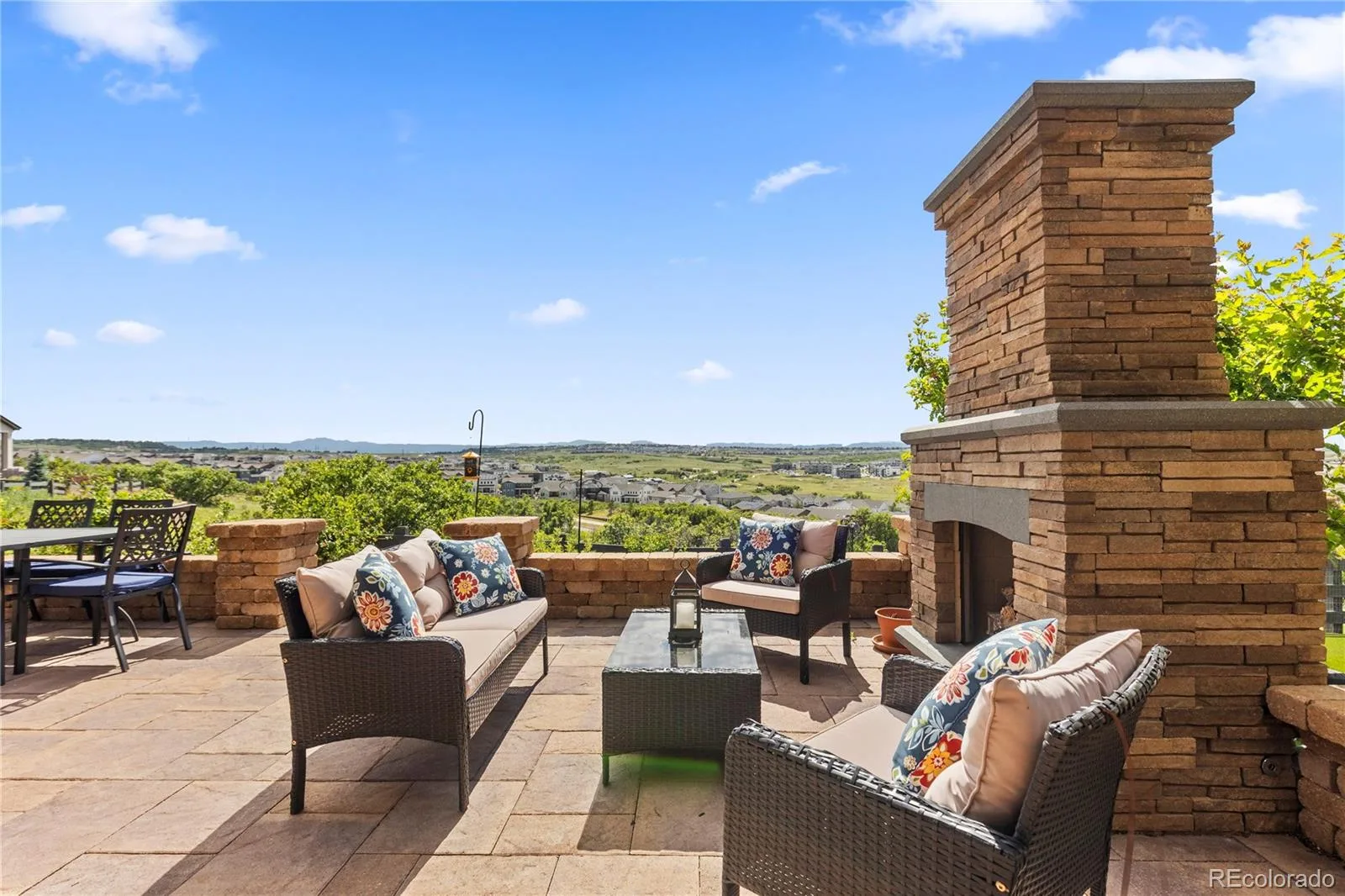 7129 Canyonpoint Road Castle Pines CO 80108 MLS #REC7355321 06082026203510 1600 43