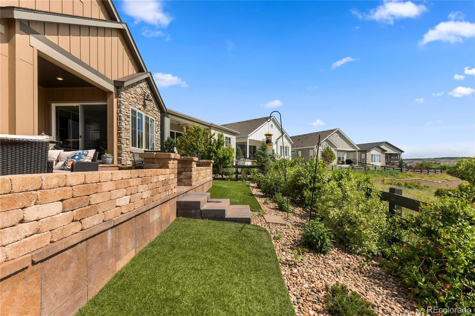 7129 Canyonpoint Road Castle Pines CO 80108 MLS #REC7355321 06082026203510 1600 48