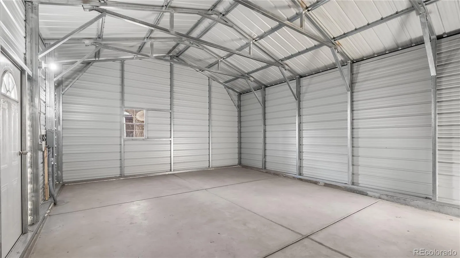 04182026170312 1600 40