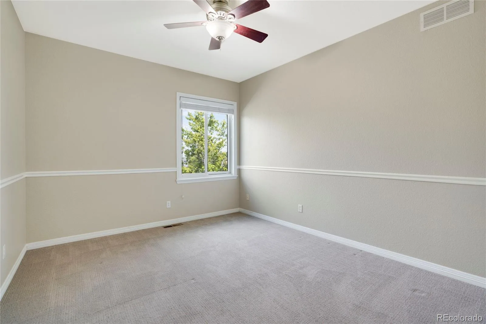 2586 Pemberly Avenue Highlands Ranch CO 80126 MLS #REC7356910 06092026204452 1600 36