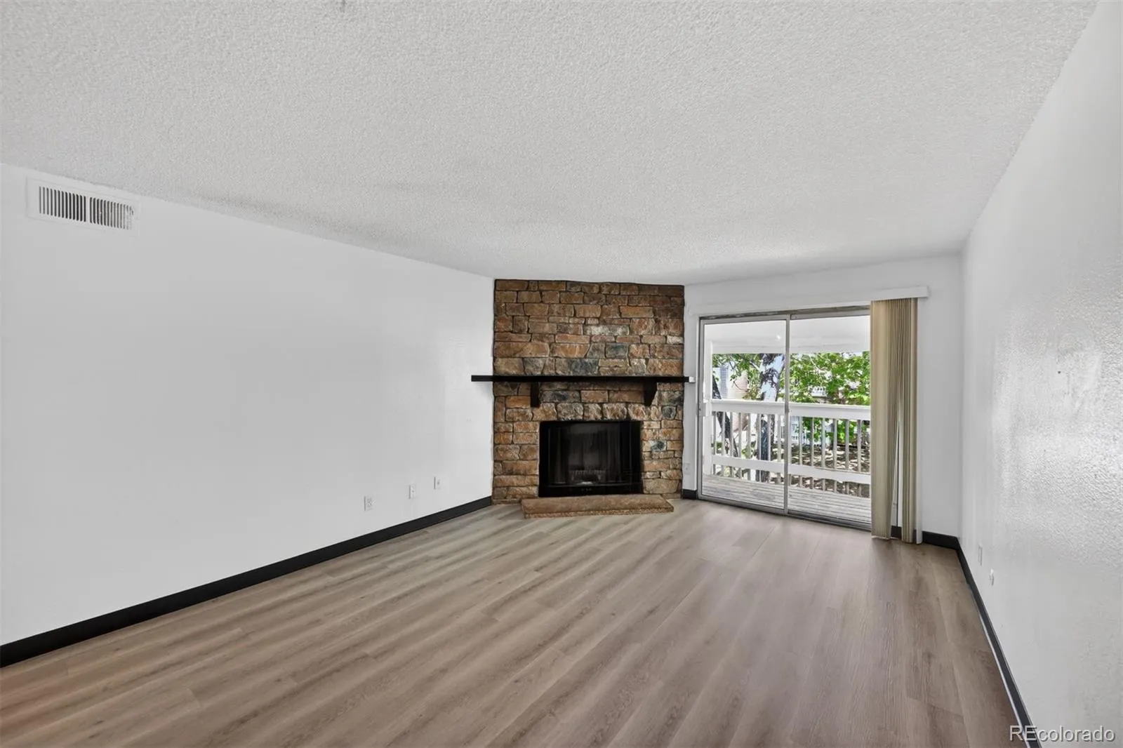 14404 E Colorado Drive #204 Aurora CO 80012 MLS #REC7359261 04242026233535 1600 1