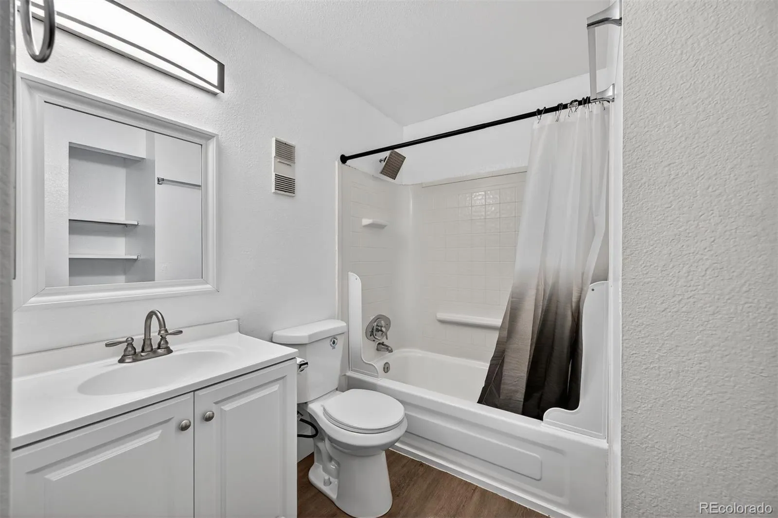 14404 E Colorado Drive #204 Aurora CO 80012 MLS #REC7359261 04242026233535 1600 8