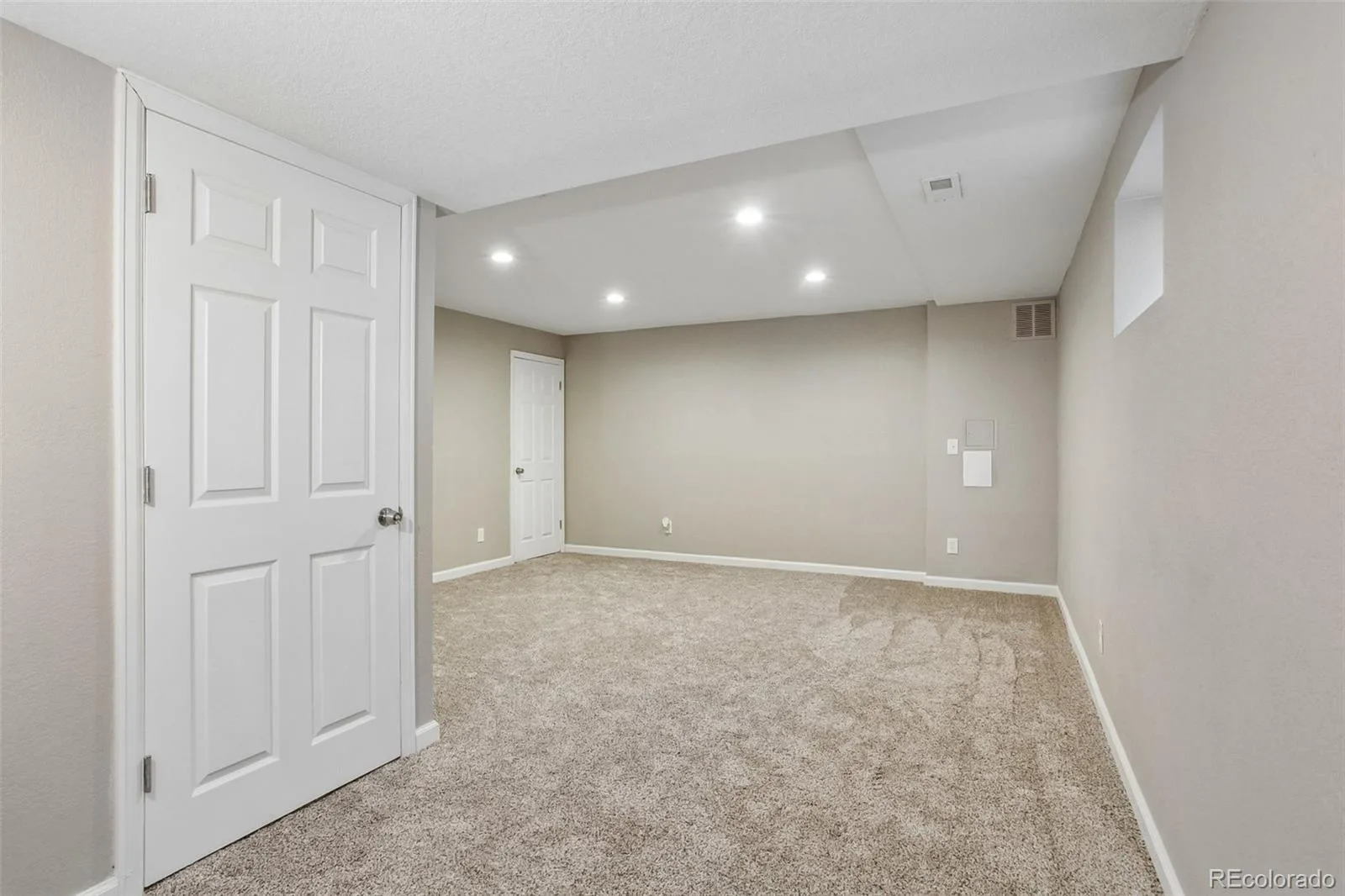 3504 S Halifax Way Aurora CO 80013 | MLS #REC7359596 07102026051722 1600 17