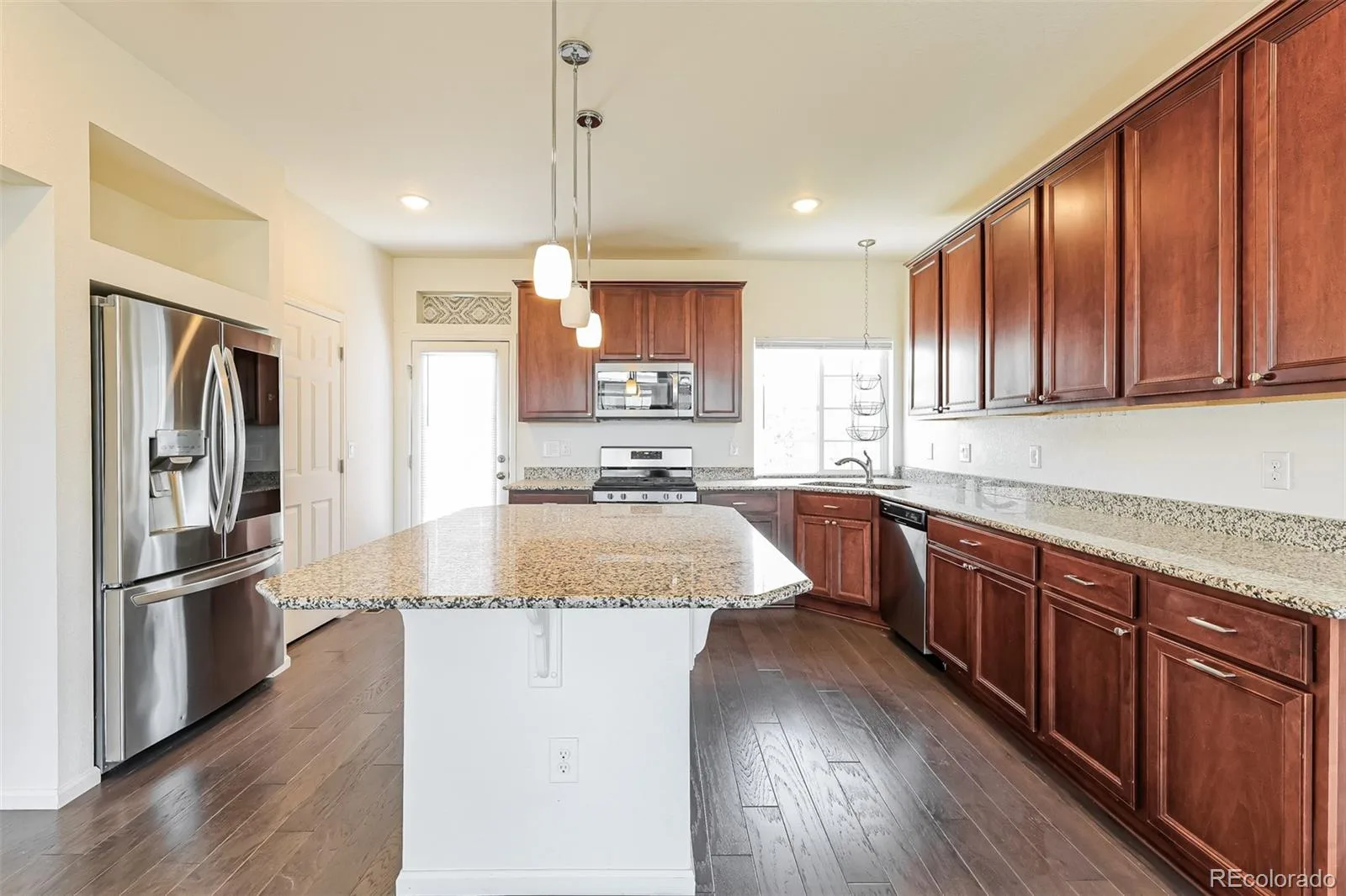 26198 E Maple Drive Aurora CO 80018 | MLS #REC7361359 06192026234119 1600 3