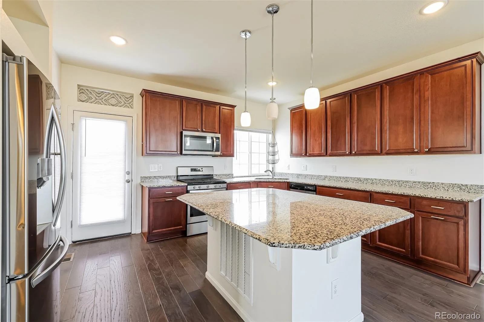 26198 E Maple Drive Aurora CO 80018 | MLS #REC7361359 06192026234119 1600 4