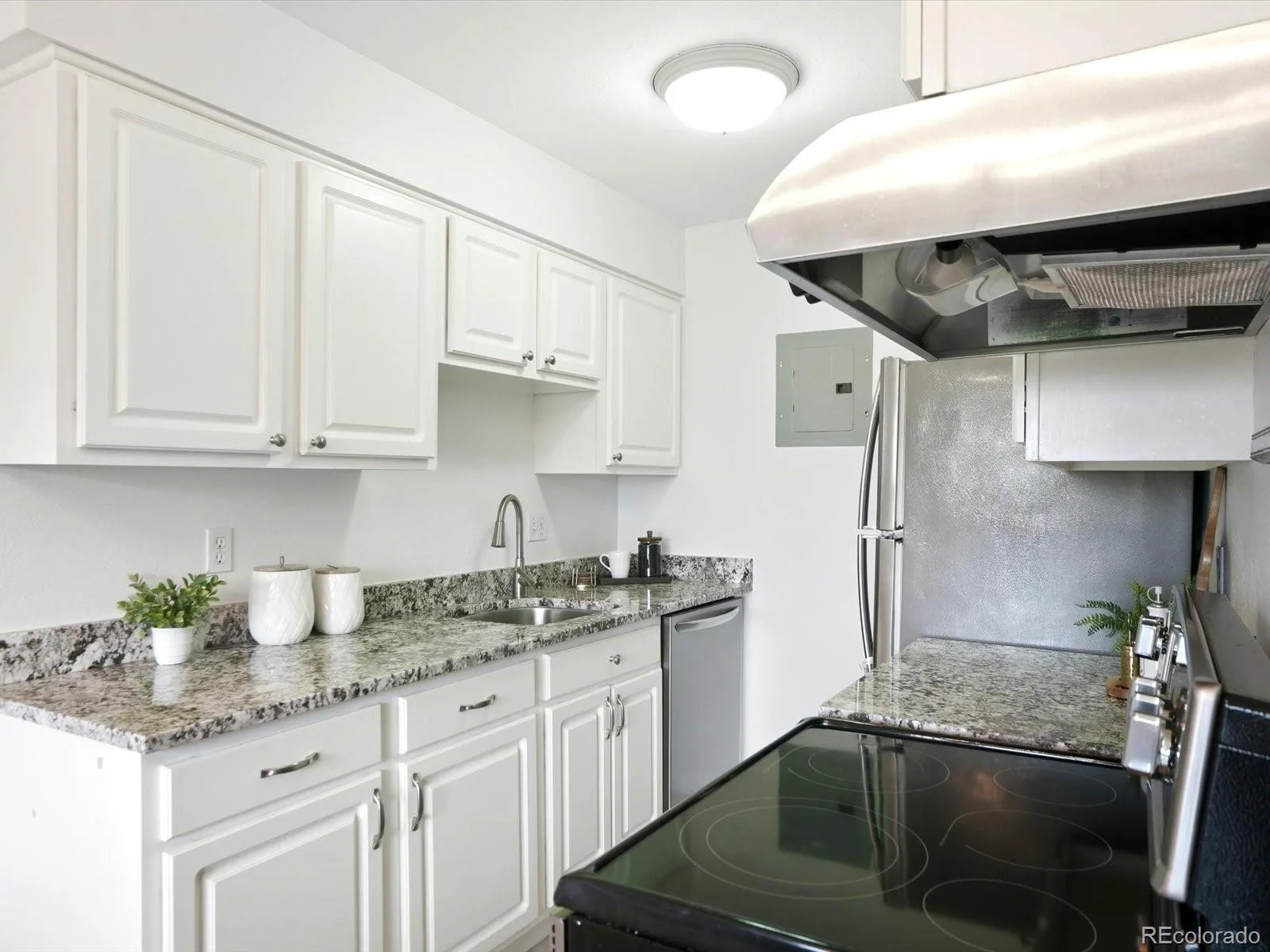 252 N Pennsylvania Street #401 Denver CO 80203 | MLS #REC7361779 08132026195943 1600 12