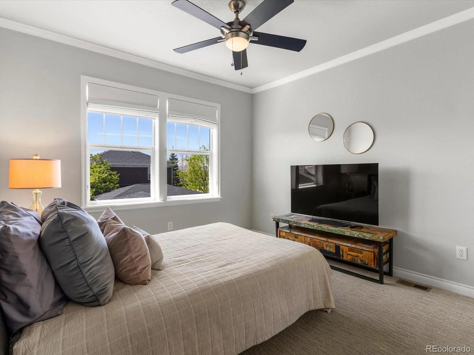 04162026221213 1600 22