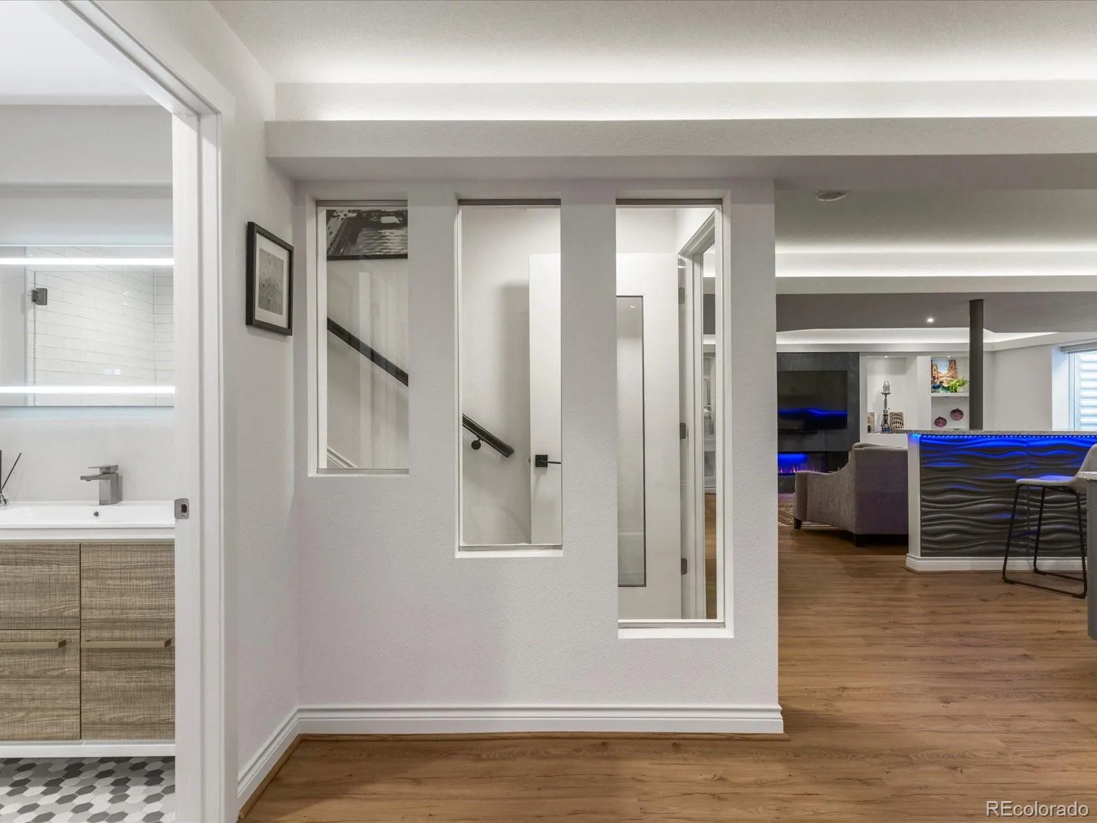 04162026221213 1600 23