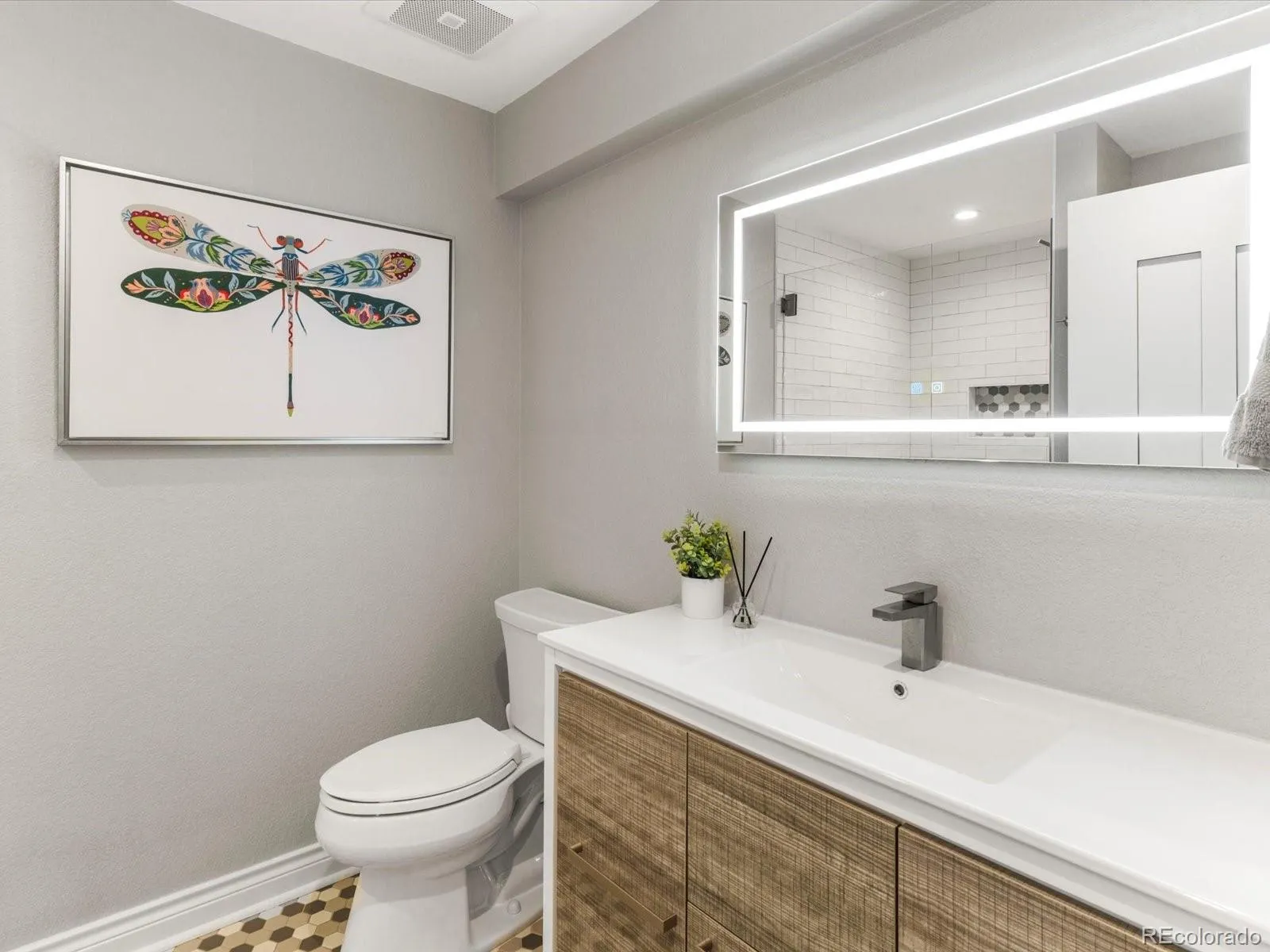 04162026221213 1600 28