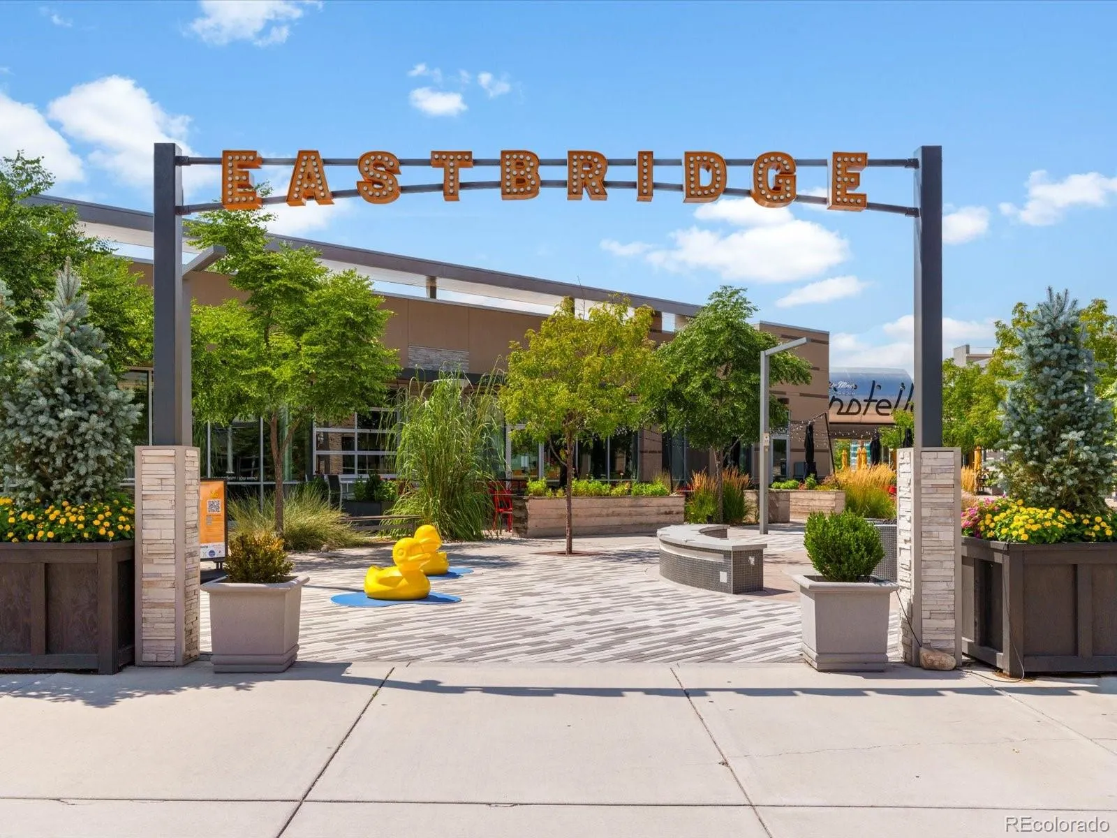 04162026221213 1600 42