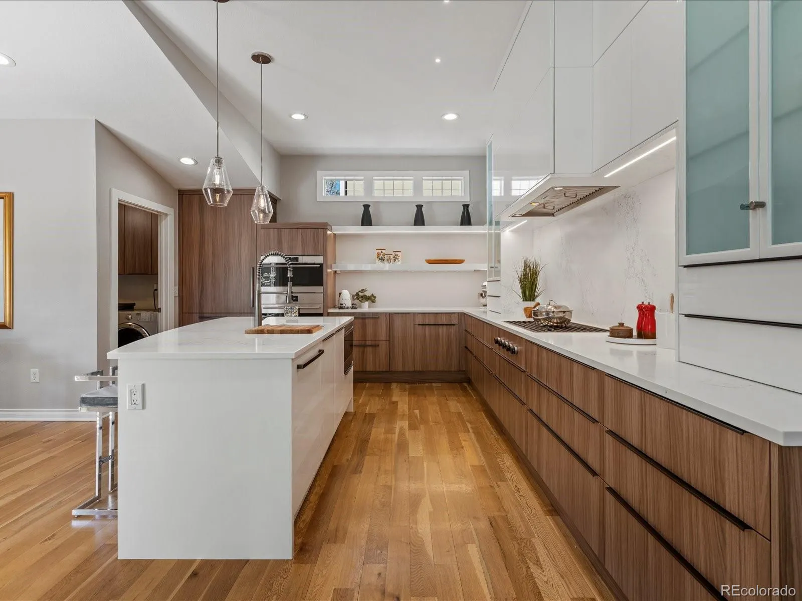 04162026221213 1600 7