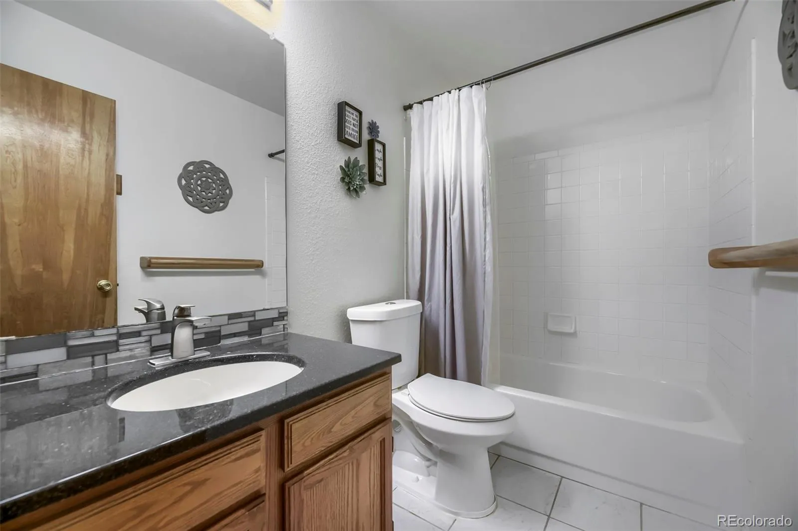 13088 W Dorado Place Littleton CO 80127 MLS #REC7362935 05132026210526 1600 20