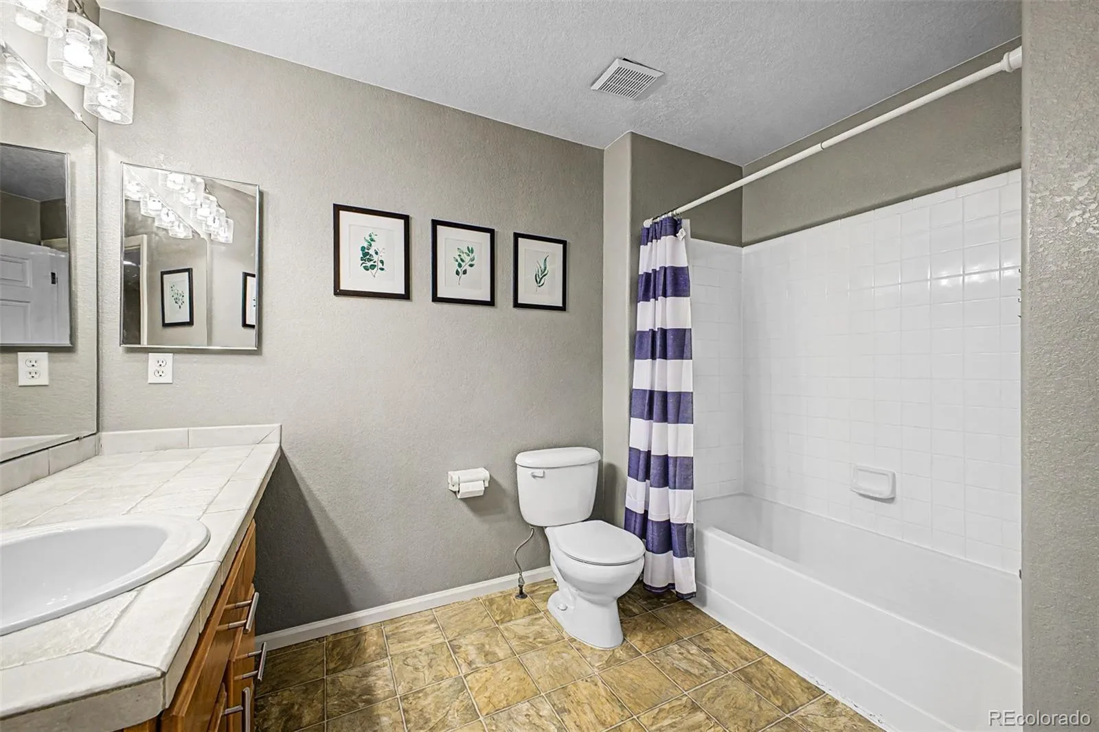9416 W Swarthmore Drive Littleton CO 80123 | MLS #REC7366073 08262026184220 1600 22