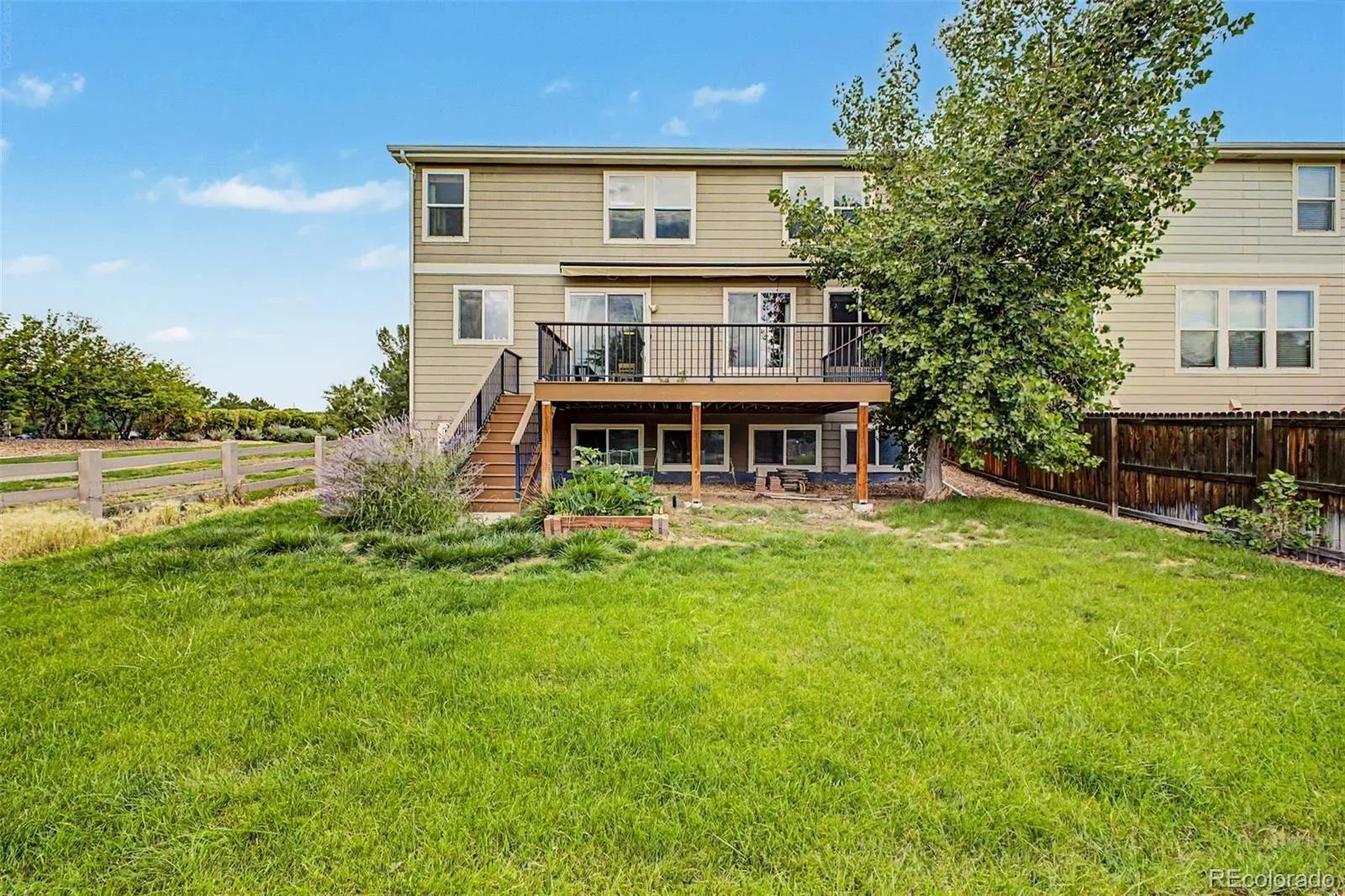9416 W Swarthmore Drive Littleton CO 80123 | MLS #REC7366073 08262026184220 1600 37