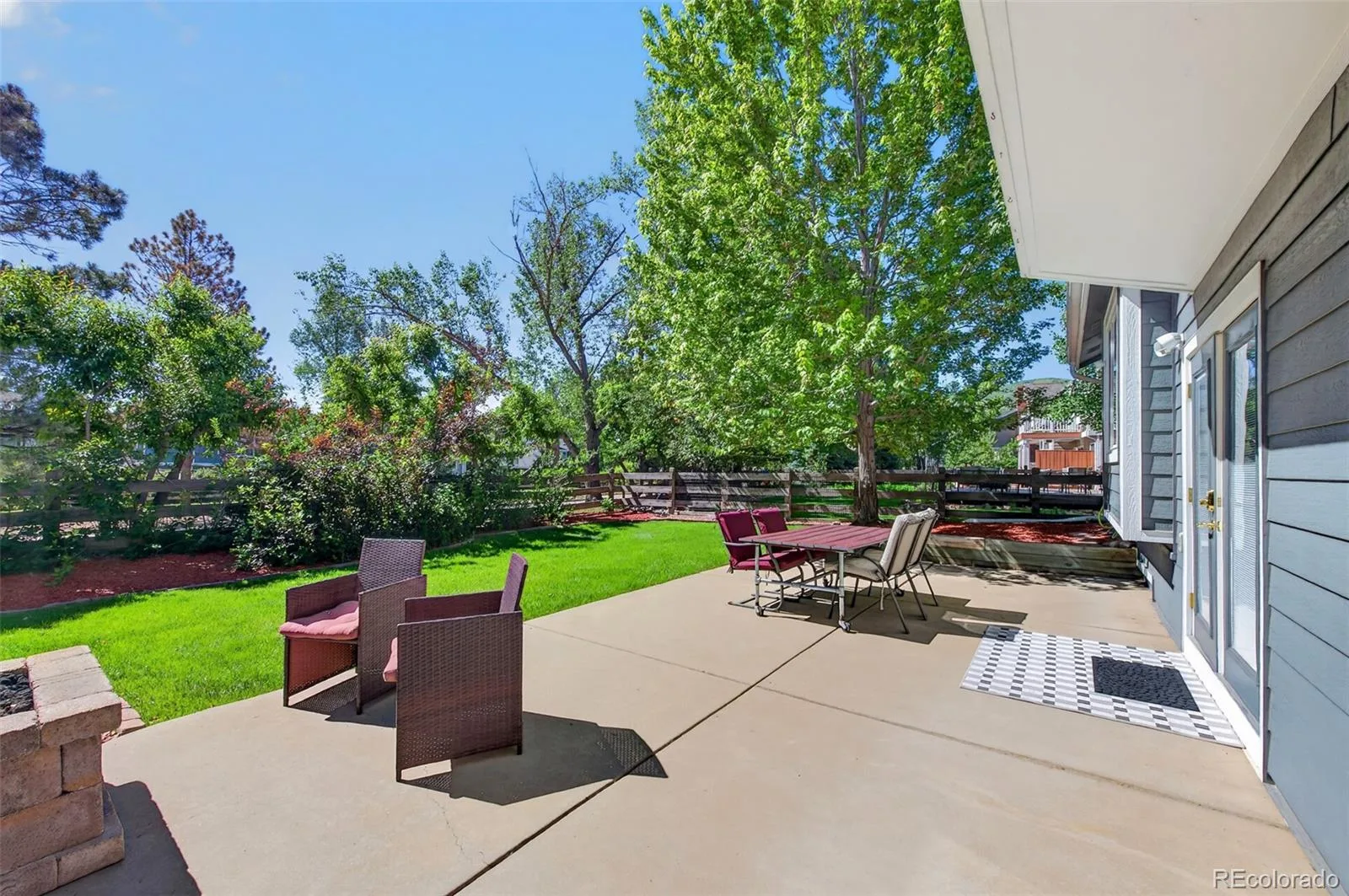22 Manzanita Littleton CO 80127 | MLS #REC7367245 06272026204727 1600 27