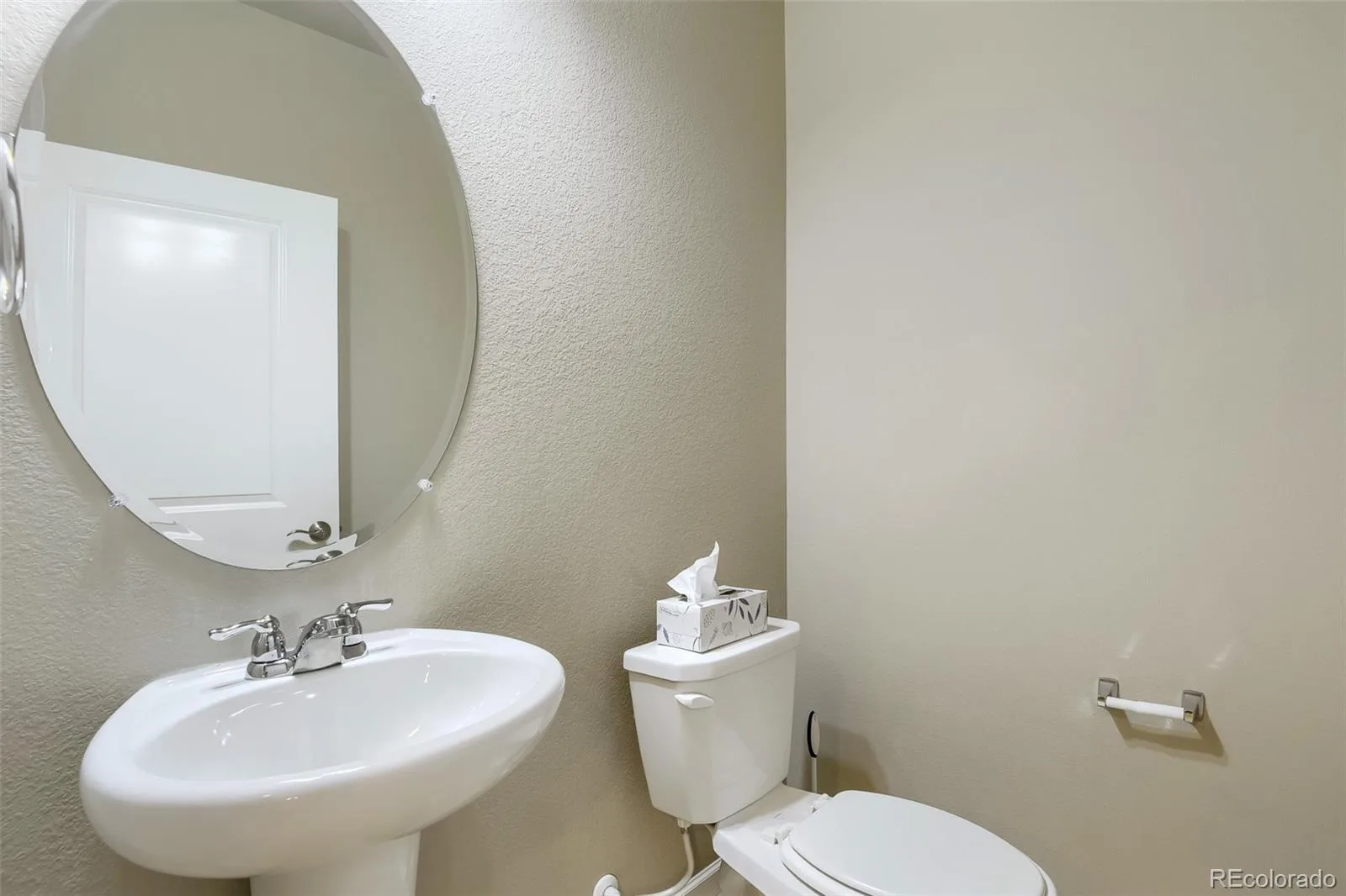 9004 E Caley Way Greenwood Village CO 80111 MLS #REC7368689 06292026171722 1600 17