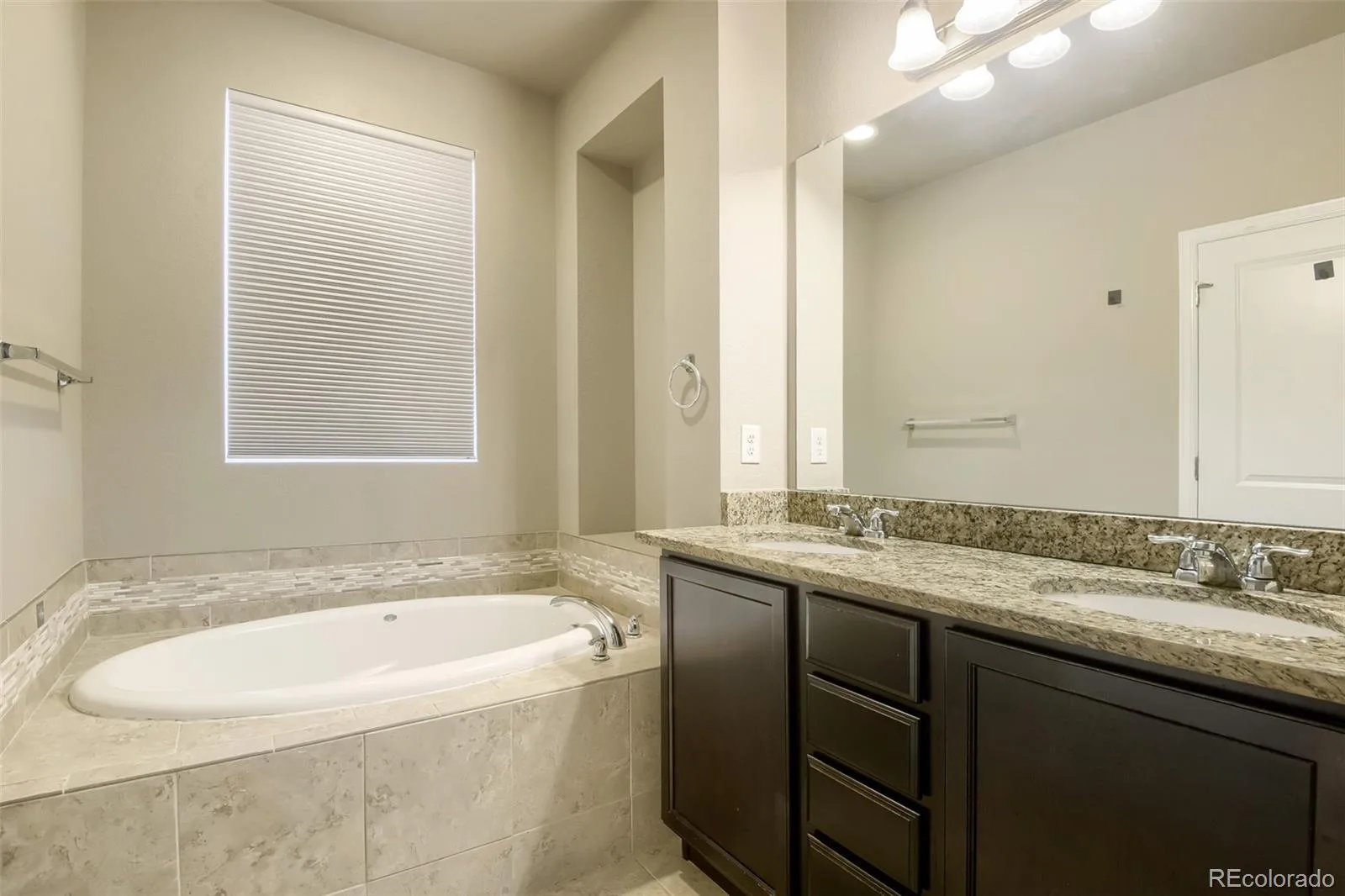 9004 E Caley Way Greenwood Village CO 80111 MLS #REC7368689 06292026171722 1600 19