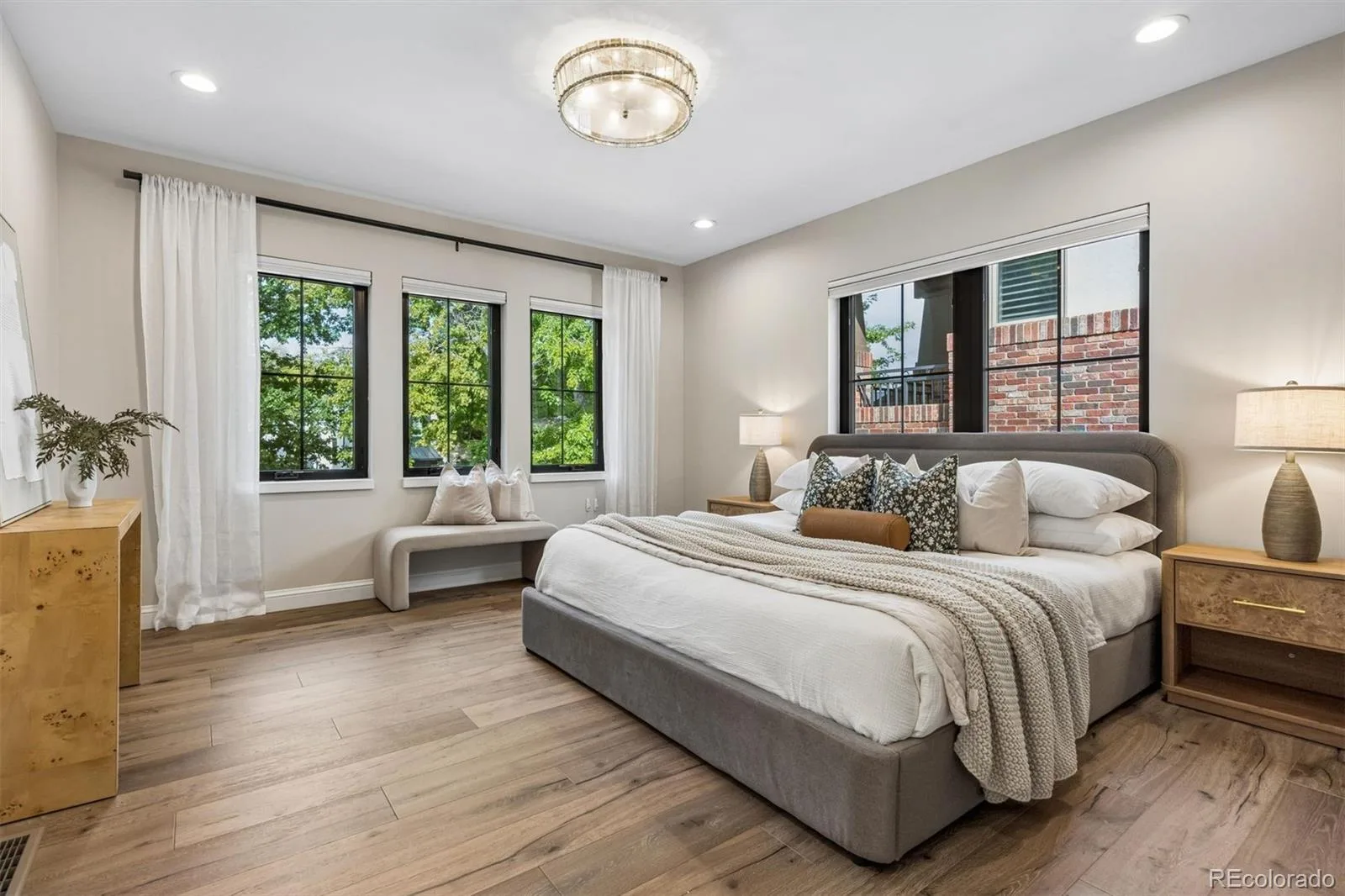 516 S High Street Denver CO 80209 | MLS #REC7371560 09222026091129 1600 22