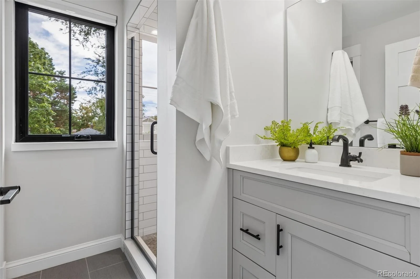 516 S High Street Denver CO 80209 | MLS #REC7371560 09222026091129 1600 34