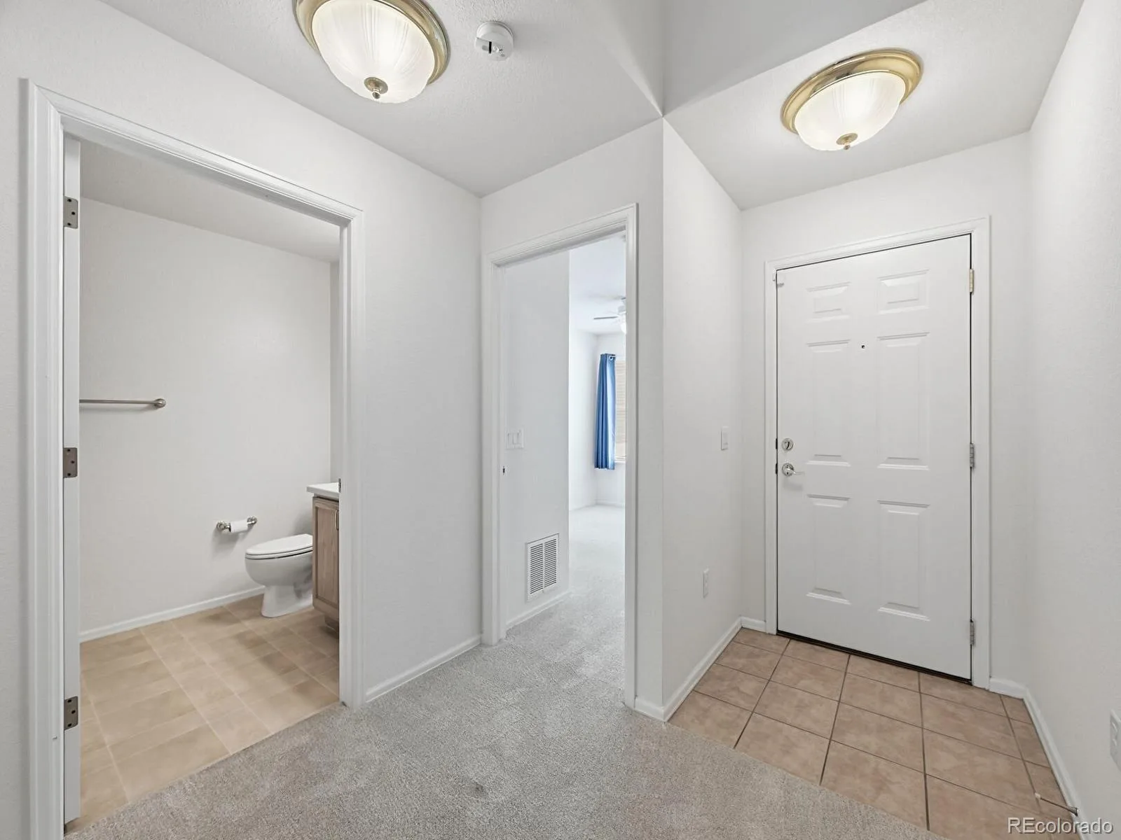 8219 S Winnipeg Court Aurora CO 80016 | MLS #REC7372125 07032026180426 1600 5