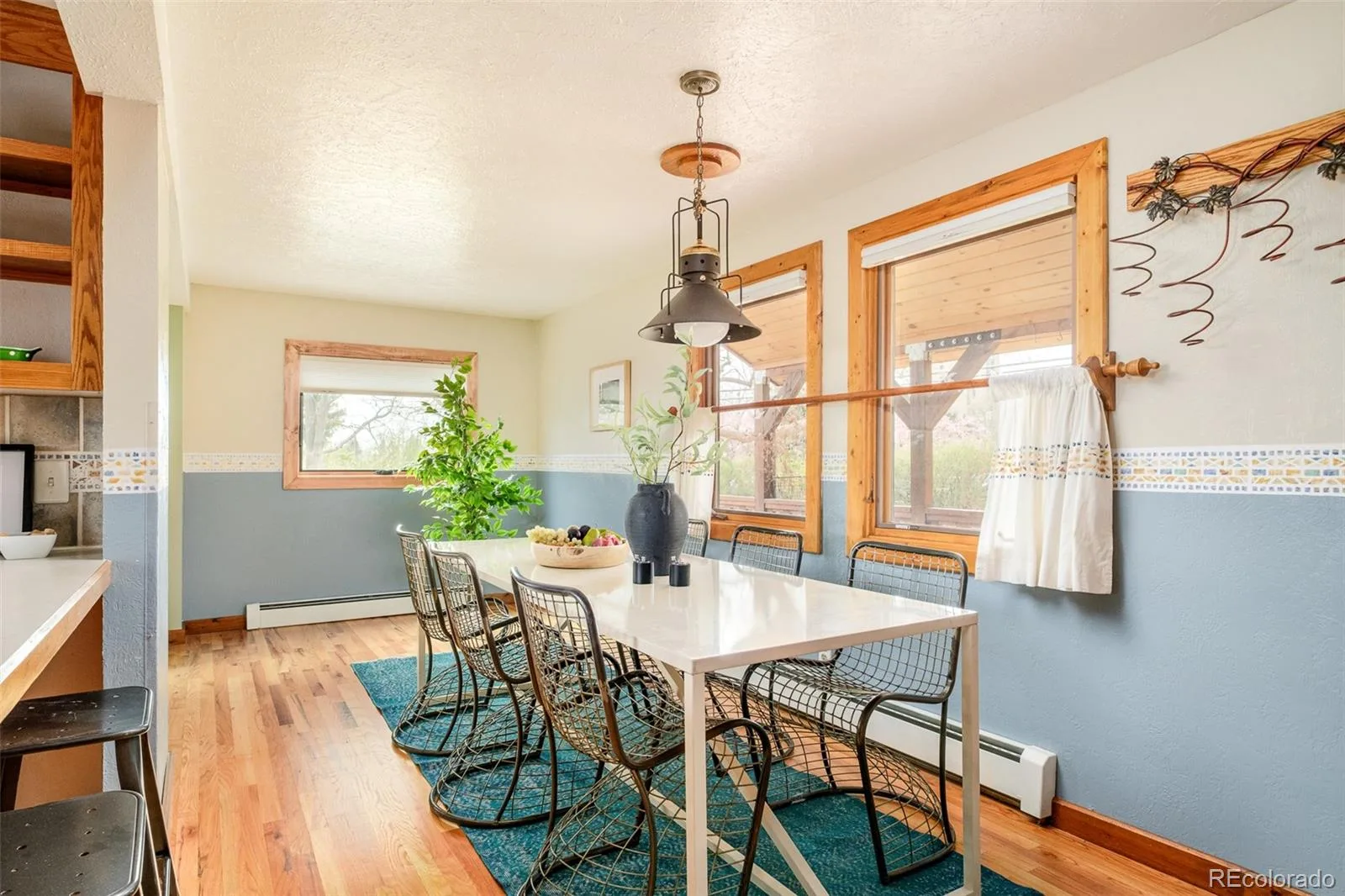 815 Vivian Street Lakewood CO 80401 MLS #REC7372466 06192026040634 1600 16