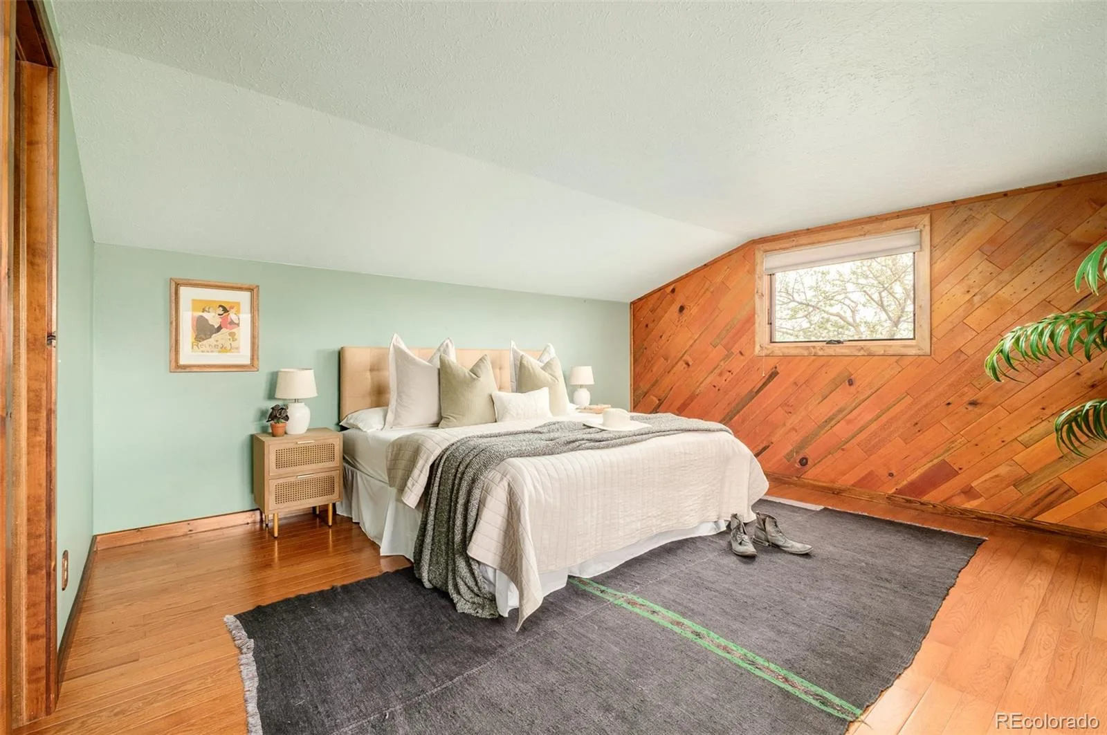 815 Vivian Street Lakewood CO 80401 MLS #REC7372466 06192026040634 1600 24