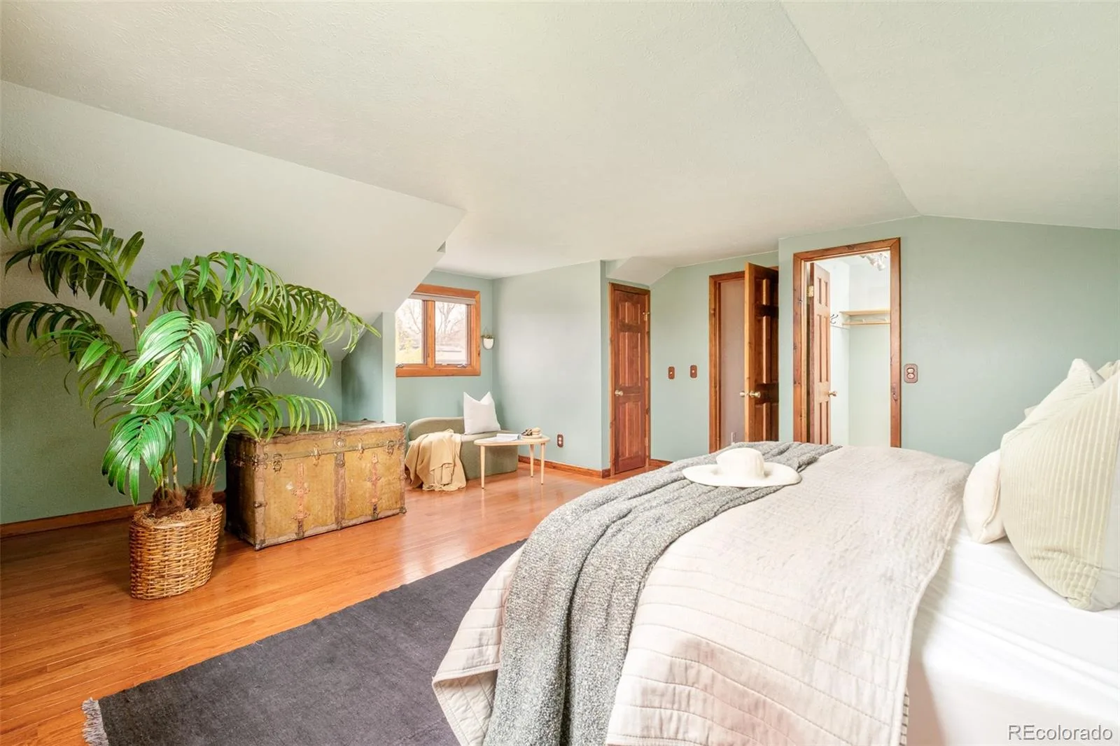 815 Vivian Street Lakewood CO 80401 MLS #REC7372466 06192026040634 1600 27