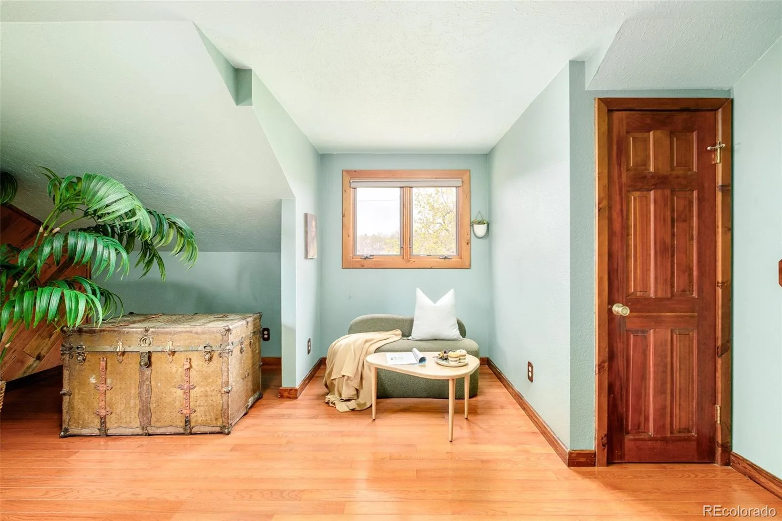 815 Vivian Street Lakewood CO 80401 MLS #REC7372466 06192026040634 1600 28
