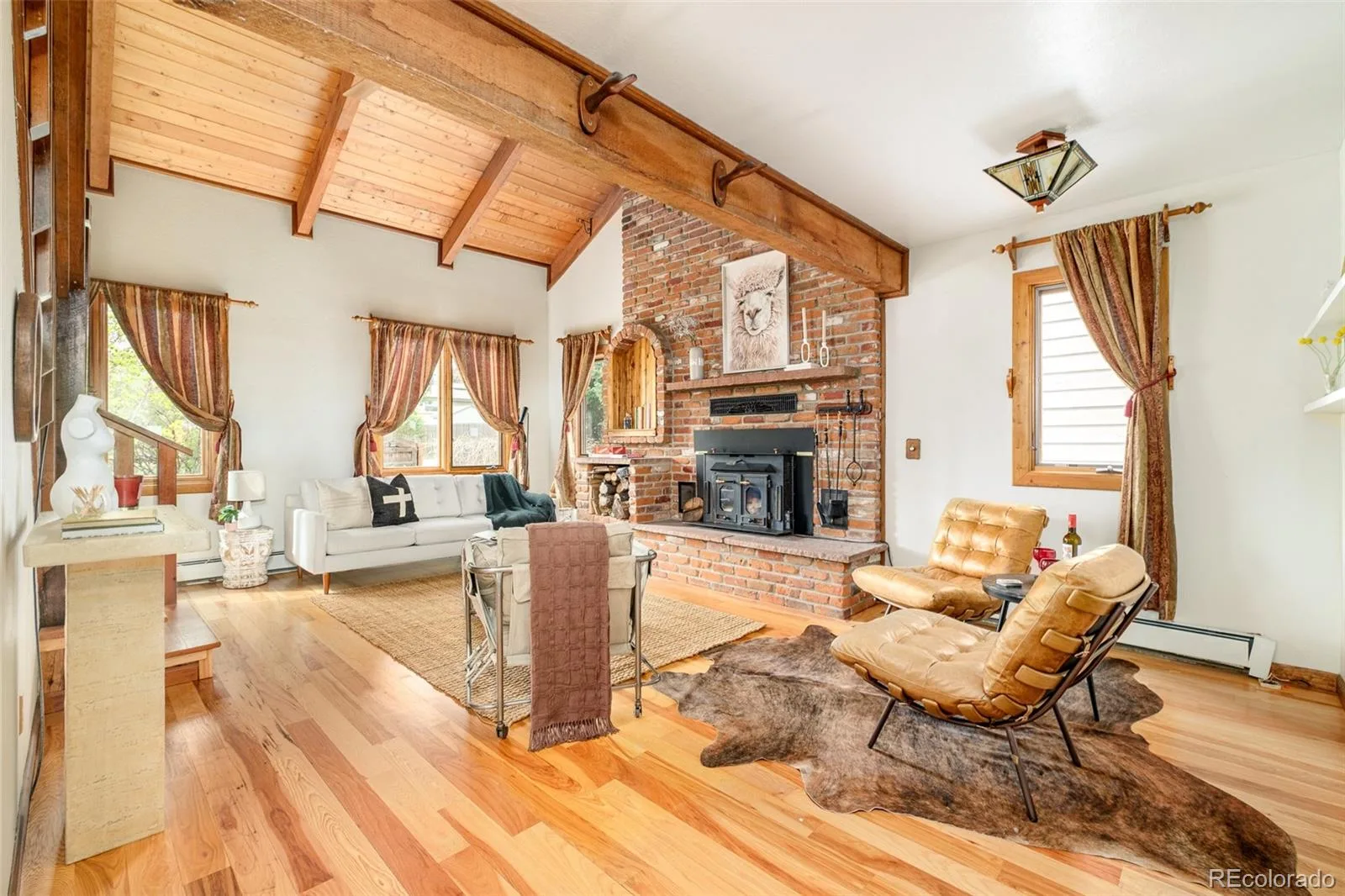 815 Vivian Street Lakewood CO 80401 MLS #REC7372466 06192026040634 1600 9