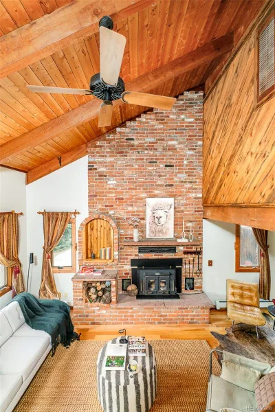 815 Vivian Street Lakewood CO 80401 MLS #REC7372466 06192026040634 800 3