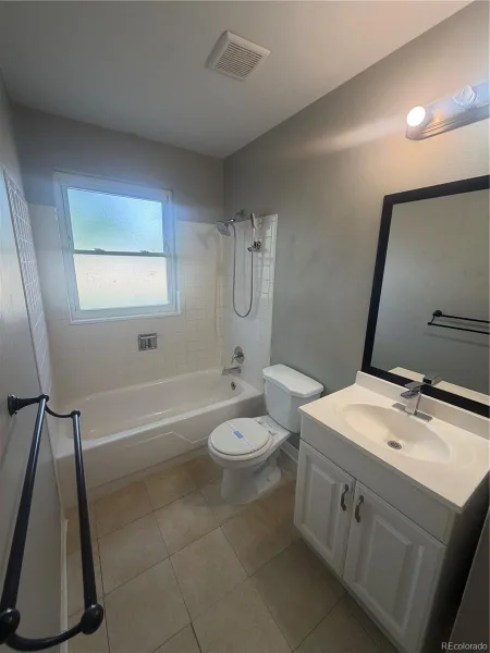 5559 Potomac Way Denver CO 80239 | MLS #REC7373267 07072026183943 800 14