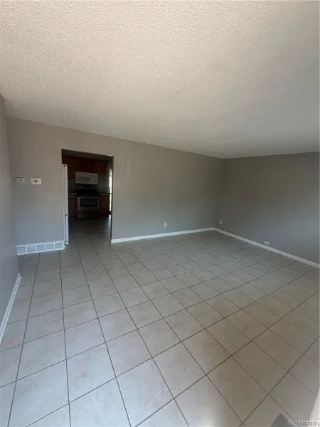 5559 Potomac Way Denver CO 80239 | MLS #REC7373267 07072026183943 800 2