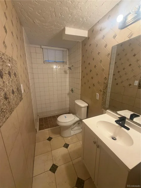 5559 Potomac Way Denver CO 80239 | MLS #REC7373267 07072026183943 800 26