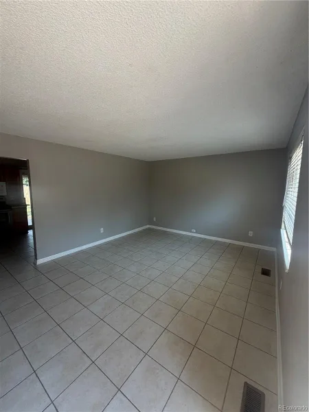 5559 Potomac Way Denver CO 80239 | MLS #REC7373267 07072026183943 800 3