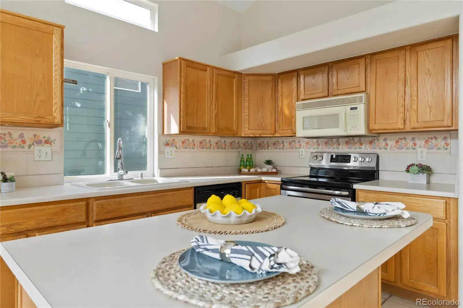 10302025023730 1600 13