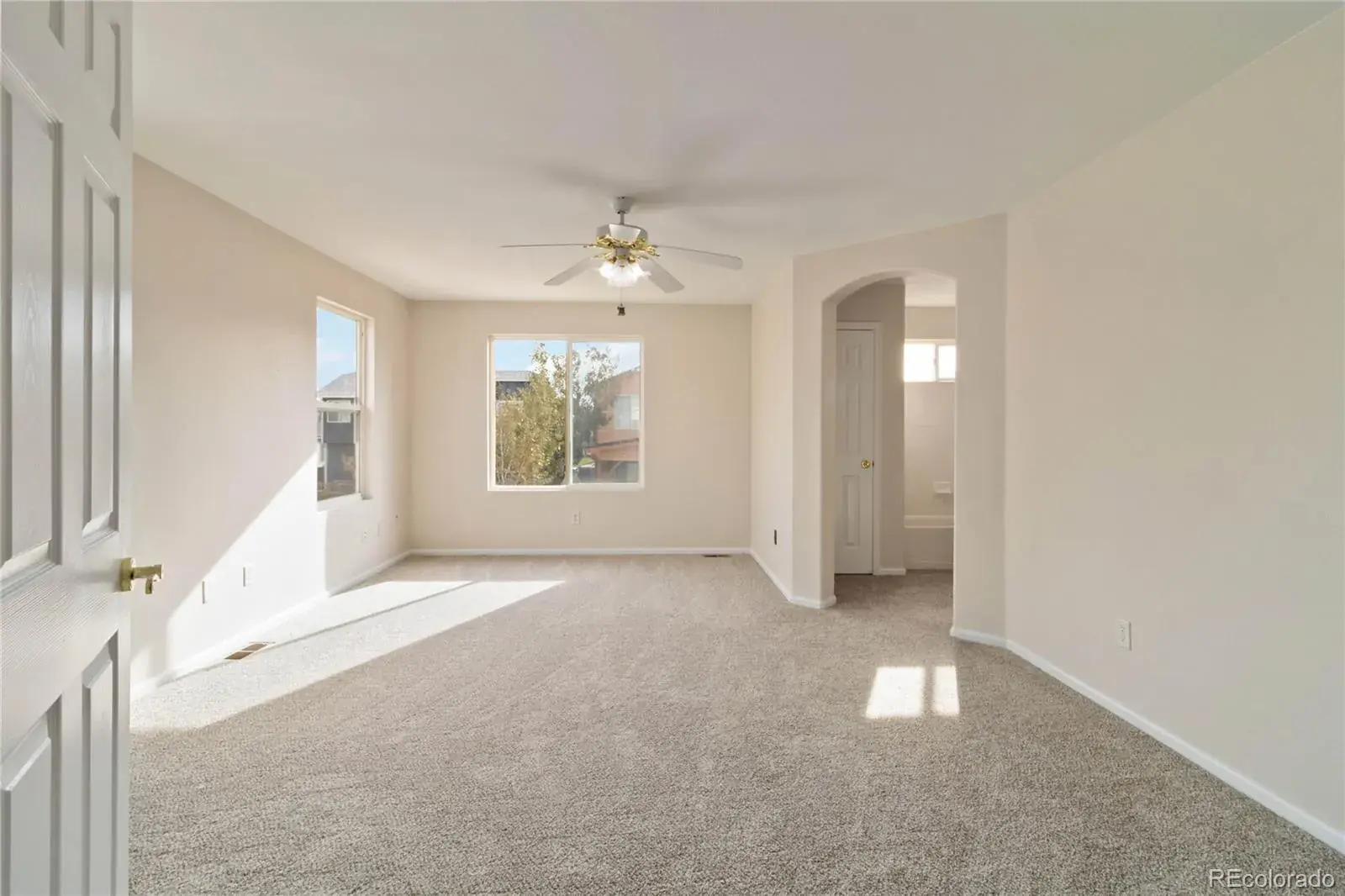 10302025023730 1600 24