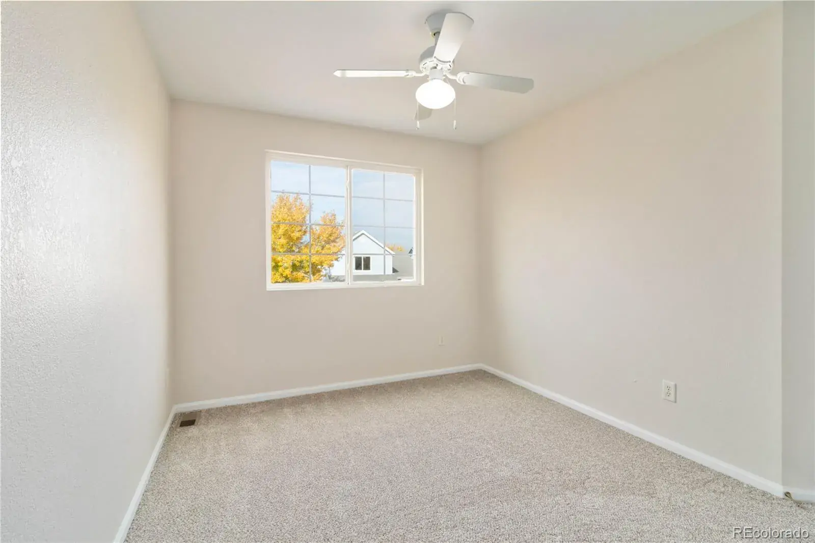 10302025023730 1600 33