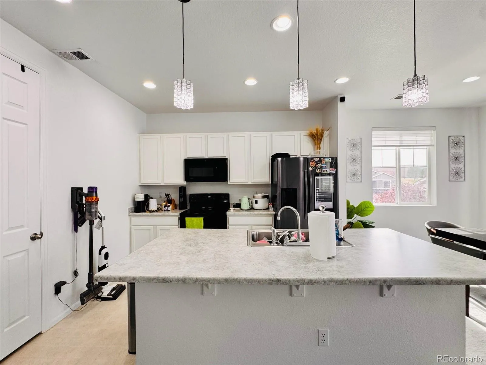 21073 E Tufts Avenue Aurora CO 80015 MLS #REC7377658 04272026203759 1600 10