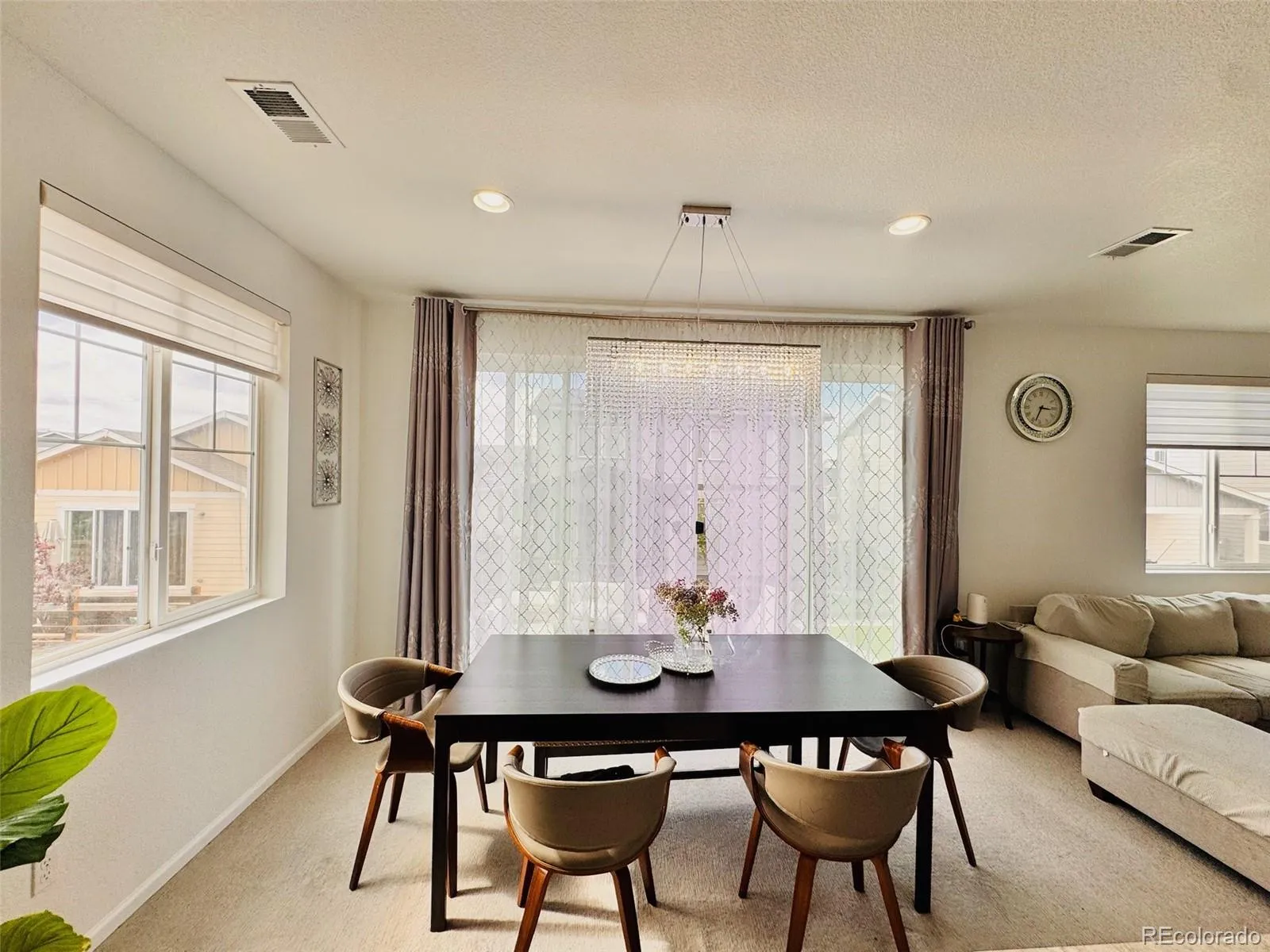 21073 E Tufts Avenue Aurora CO 80015 MLS #REC7377658 04272026203759 1600 13