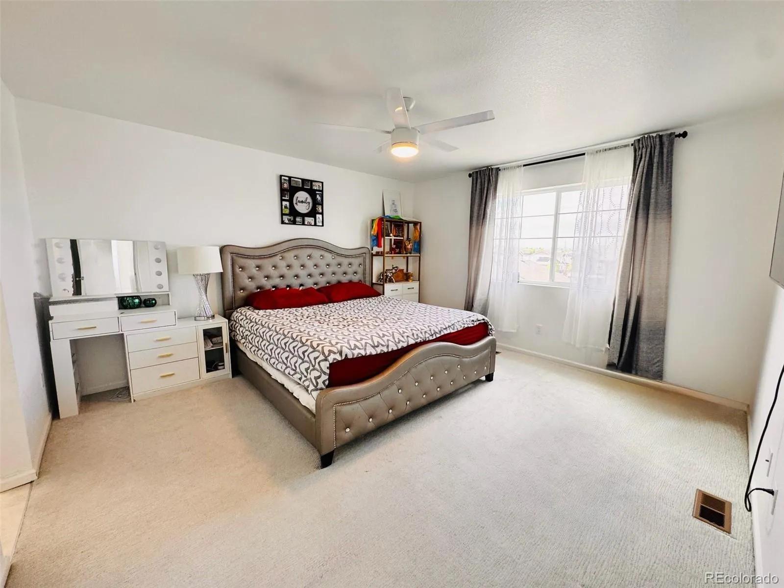 21073 E Tufts Avenue Aurora CO 80015 MLS #REC7377658 04272026203759 1600 23