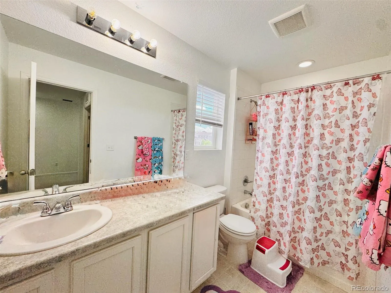 21073 E Tufts Avenue Aurora CO 80015 MLS #REC7377658 04272026203759 1600 31