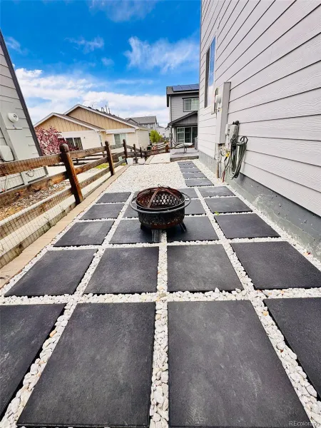 21073 E Tufts Avenue Aurora CO 80015 MLS #REC7377658 04272026203759 800 33