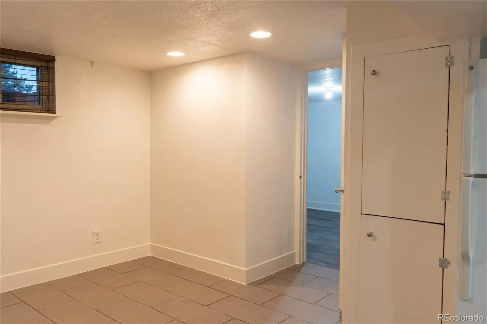 12302025003435 1600 17