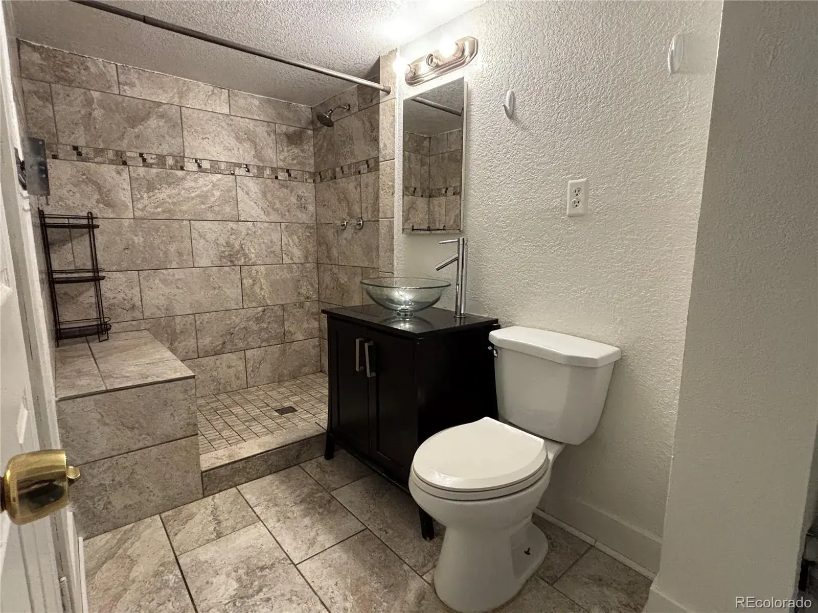 12302025003435 1600 21