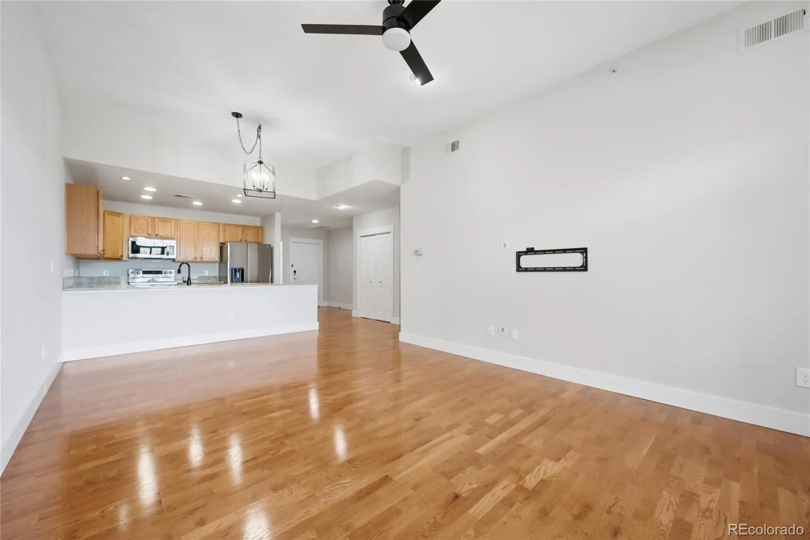 6000 W Floyd Avenue #209 Denver CO 80227 MLS #REC7379385 04232026235057 1600 2