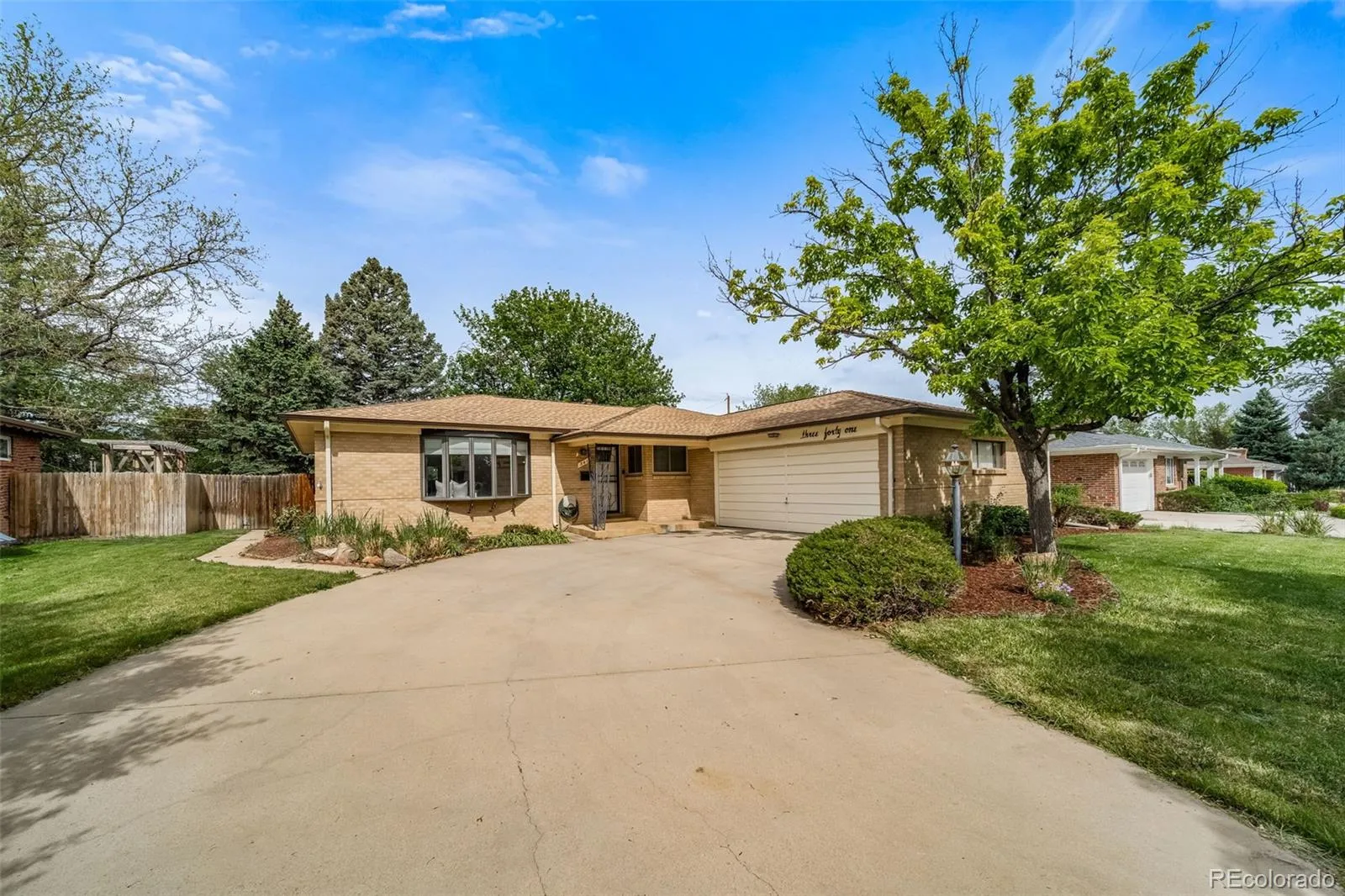341 Newark Street Aurora CO 80010 MLS #REC7379428 05242026153832 1600 0