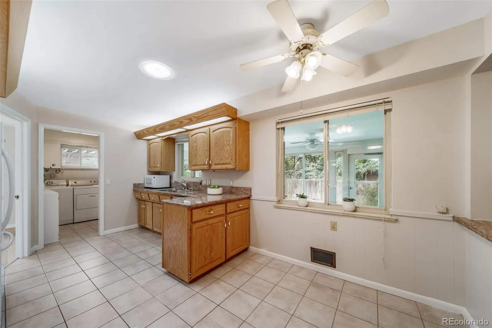 341 Newark Street Aurora CO 80010 MLS #REC7379428 05242026153832 1600 16
