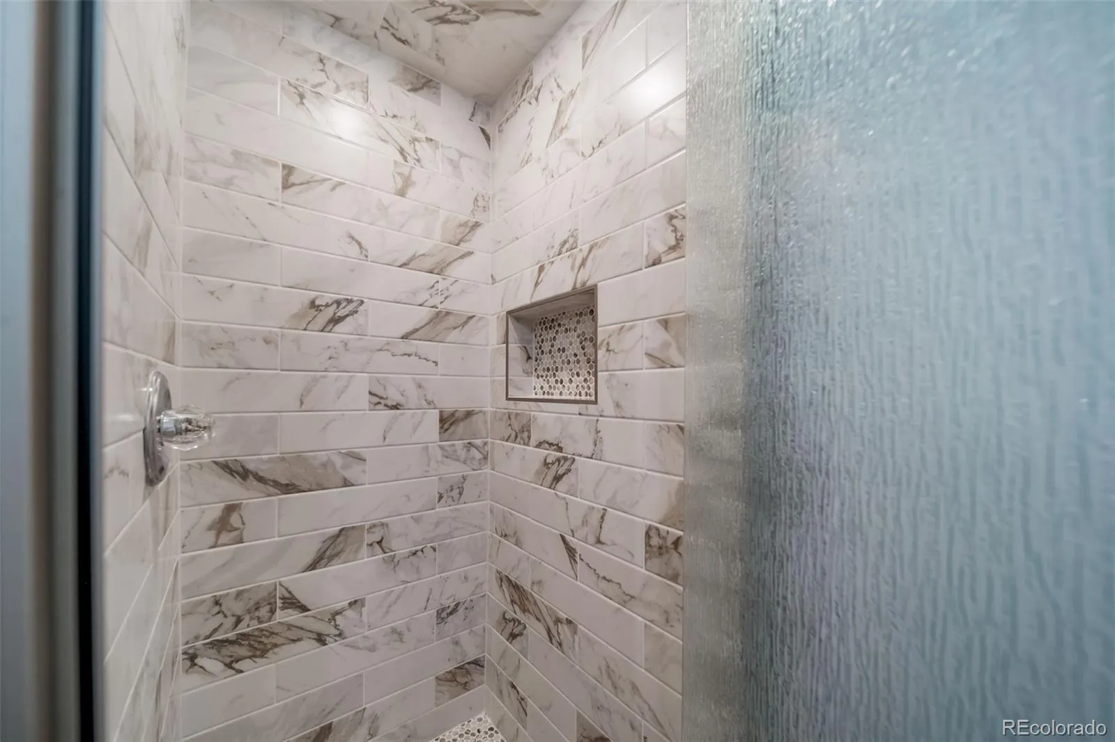 341 Newark Street Aurora CO 80010 MLS #REC7379428 05242026153832 1600 32