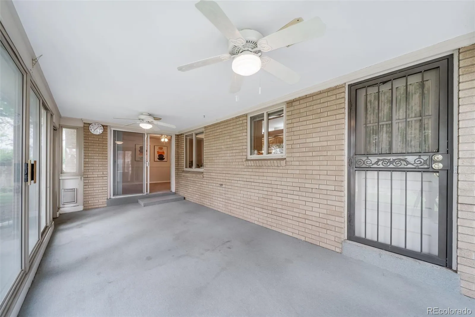 341 Newark Street Aurora CO 80010 MLS #REC7379428 05242026153832 1600 36